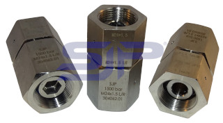 M24 female/Swivelnut coupler